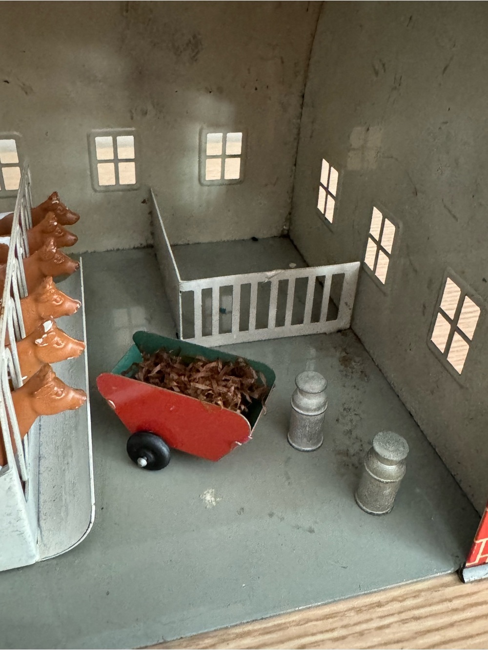 Vintage “Friendly Acres" Red Tin Barn Playset - Picture 11 of 15